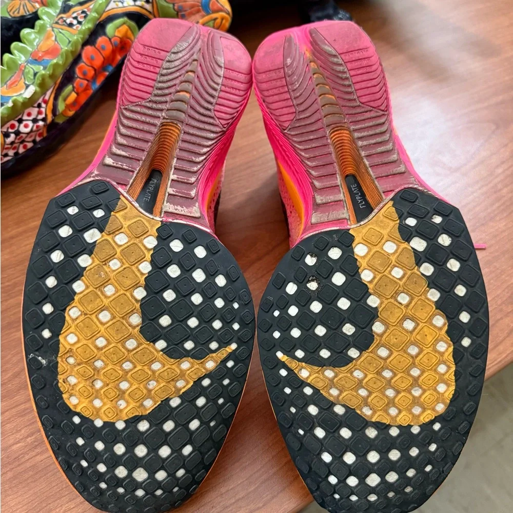 Nike ZoomX VaporFly Next%3 - Picture 7 of 8